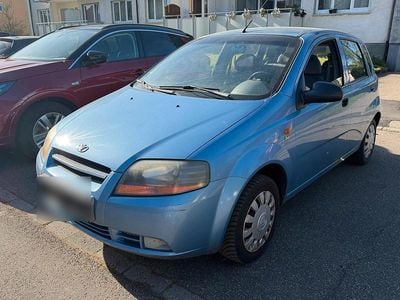 Second-hand Chevrolet Kalos 82 CP (60 kW) 2004 Albastru Hatchback