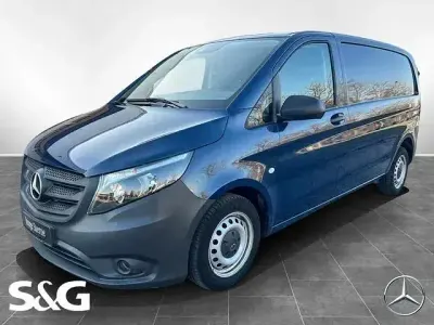 Second-hand Mercedes Vito 102 CP (75 kW) 2020 Albastru Van