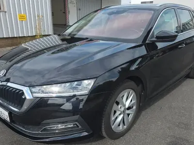 Gebraucht Skoda Octavia 116 PS (85 kW) 2021 Cerna magic/black magic Kombi