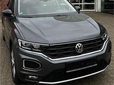 Second-hand VW T-Roc Style 116 CP (85 kW) 2019 Gri SUV