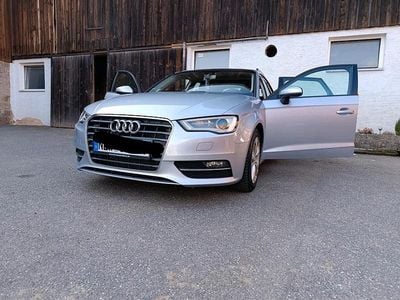 Gebraucht Audi A3 Sportback S-Line 125 PS (91 kW) 2015 Silber Kleinwagen