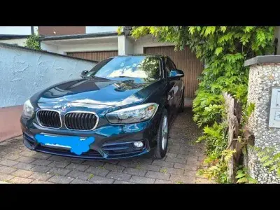 Gebraucht BMW 116 Sport Line 116 PS (85 kW) 2016 Blau Kleinwagen