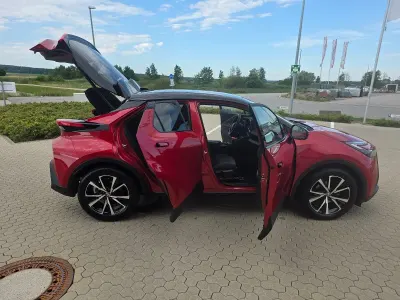 Gebraucht Toyota C-HR Team 152 PS (111 kW) 2024 Rot SUV