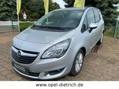 Gebraucht Opel Meriva drive 140 PS (102 kW) 2016 Silber Van / Kleinbus
