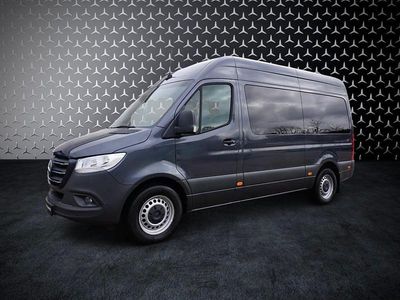 Gebraucht Mercedes Sprinter 170 PS (125 kW) 2023 Grau Van