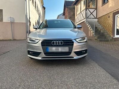 Gebraucht Audi A4 190 PS (139 kW) 2013 Grau Kombi