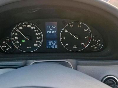 Mercedes C240