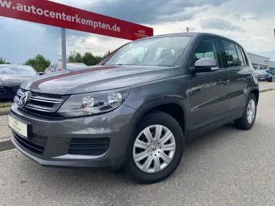 Gebraucht VW Tiguan Trendline 110 PS (80 kW) 2013 Grau SUV