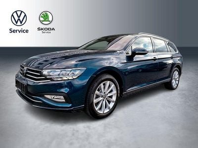 Usata VW Passat 200 CV (147 kW) 2023 Blu Station wagon