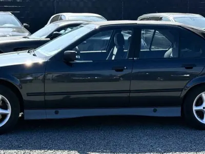 Gebraucht BMW 316 99 PS (72 kW) 1993 Schwarz Cabrio