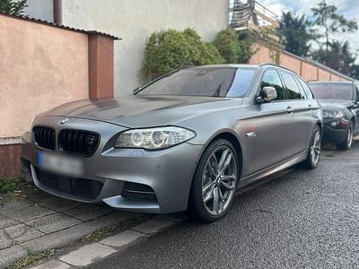 BMW M550