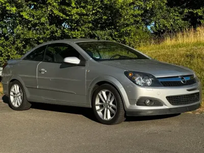 Gebraucht Opel Astra 200 PS (147 kW) 2006 Silber Cabrio