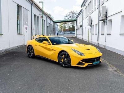 Usata Ferrari F12 741 CV (545 kW) 2013 Giallo Coupé
