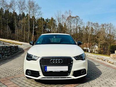 Gebraucht Audi A1 Design 122 PS (89 kW) 2011 Weiß Kleinwagen