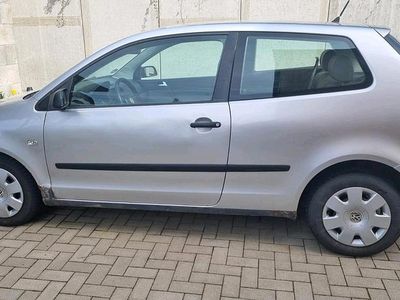 Gebraucht VW Polo 64 PS (47 kW) 2003 Grau Kleinwagen
