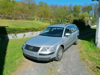 Gebraucht VW Passat 100 PS (73 kW) 2003 Silber Kombi