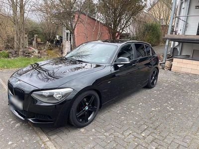 Gebraucht BMW 120 Sport Line 184 PS (135 kW) 2015 Schwarz Kleinwagen