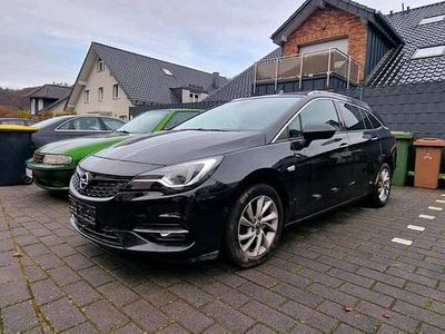 Schwarz Gebraucht 2020 Opel Astra Kombi | 13.800 € (Etwas zu teuer)