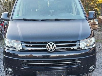 Usata VW Caravelle 140 CV (102 kW) 2014 Nero Furgone