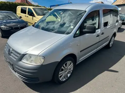 Gebraucht VW Caddy 105 PS (77 kW) 2009 Silber Van / Kleinbus