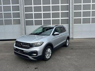 Gebraucht VW T-Cross Life 110 PS (80 kW) 2023 Reflexsilber metallic SUV