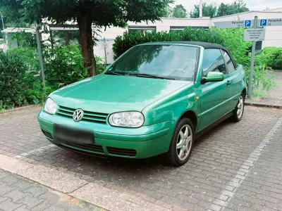 Gebraucht VW Golf Cabriolet 100 PS (73 kW) 1998 Grün Cabrio