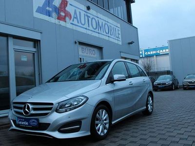 Silber Gebraucht 2017 Mercedes B200 Business Van / Kleinbus | 9.999 € (Fairer Preis)