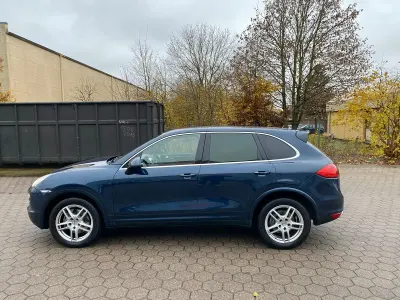 Gebraucht Porsche Cayenne 245 PS (180 kW) 2012 SUV
