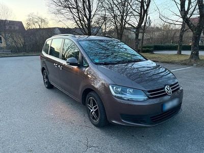 Usata VW Sharan 110 CV (80 kW) 2011 Marrone Monovolume