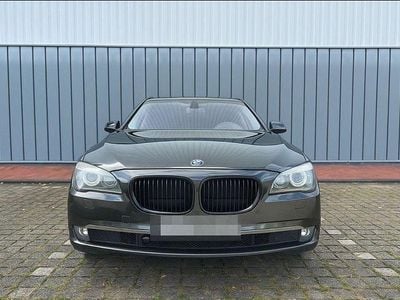 BMW 730
