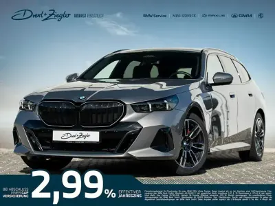 Gebraucht BMW 520 M Sport 197 PS (144 kW) 2025 Oxidgrau ii metallic Kombi