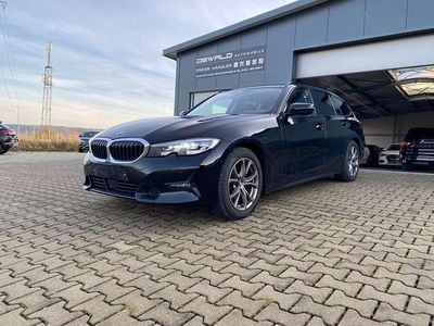 Gebraucht BMW 320 Sport Line 190 PS (139 kW) 2020 Schwarz ii/bonnet fluid black Kombi