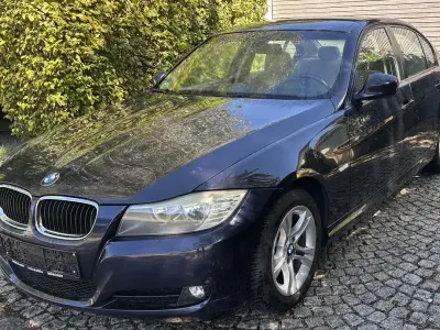 Gebraucht BMW 318 143 PS (105 kW) 2008 Blau Limousine
