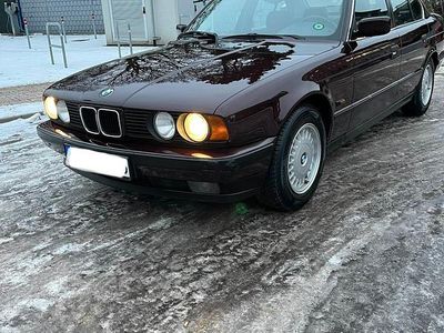 Rot Gebraucht 1994 BMW 520 Limousine | 5.520 €