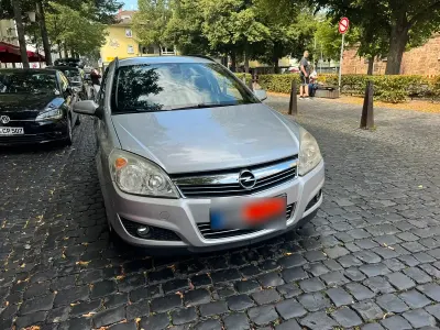 Gebraucht Opel Astra 115 PS (84 kW) 2007 Silber Kombi