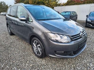 Grau Gebraucht 2018 VW Sharan Comfortline Van / Kleinbus | 26.499 € (Guter Preis)