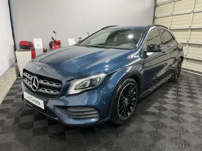 Gebraucht Mercedes GLA180 AMG line 122 PS (89 kW) 2019 Blau SUV