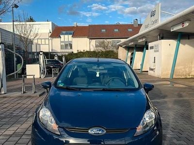 Gebraucht Ford Fiesta 60 PS (44 kW) 2010 Blau Kleinwagen