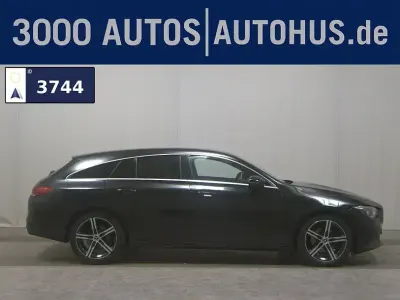 Gebraucht Mercedes CLA200 Shooting Brake Progressive 150 PS (110 kW) 2023 Schwarz Kombi