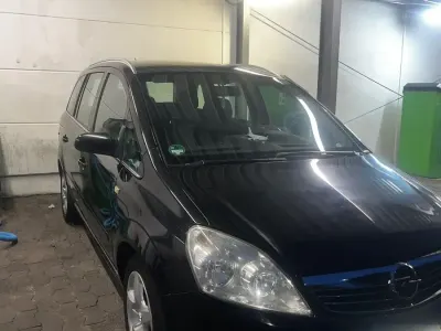 Gebraucht Opel Zafira 116 PS (85 kW) 2008 Schwarz Van / Kleinbus