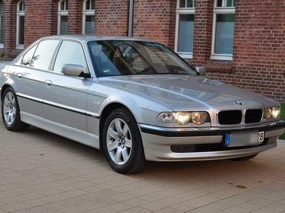 Silber Gebraucht 2000 BMW 728 Limousine | 13.900 €
