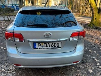 Gebraucht Toyota Avensis Edition 150 PS (110 kW) 2013 Silber Limousine