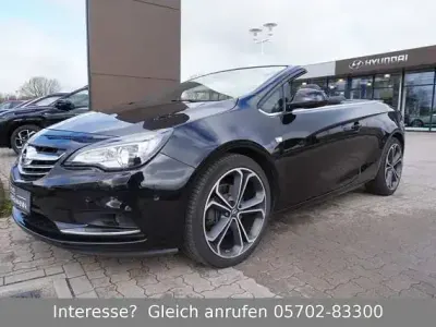 Usata Opel Cascada Innovation 170 CV (125 kW) 2017 Nero Cabrio