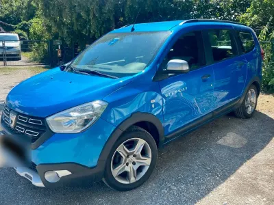 Gebraucht Dacia Lodgy Stepway 102 PS (75 kW) 2019 Blau Van / Kleinbus