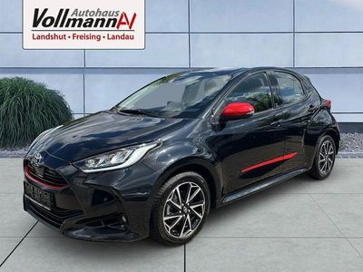 Gebraucht Toyota Yaris Hybrid Team 116 PS (85 kW) 2022 Schwarz Limousine