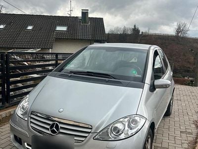 Second-hand Mercedes A200 109 CP (80 kW) 2007 Argintiu Berlinǎ