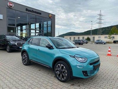 Gebraucht Fiat 600E La Prima 114 kW (156 PS) 2025 Acqua blau Kleinwagen