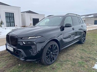 Schwarz Gebraucht 2025 BMW X7 M Sport SUV | 110.670 € (Teuer)