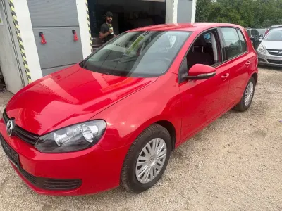 Gebraucht VW Golf VI Trendline 80 PS (58 kW) 2009 Rot Limousine
