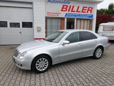 Silber Gebraucht 2007 Mercedes E200 Limousine | 7.490 € (Etwas zu teuer)
